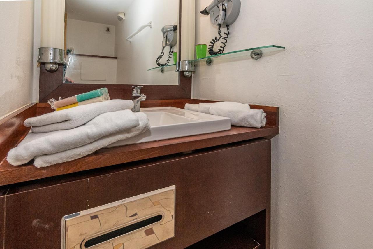 Studio En Duplex , Face A La Mer Le Gosier  Exterior foto