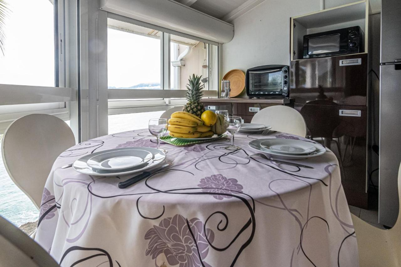 Studio En Duplex , Face A La Mer Le Gosier  Exterior foto