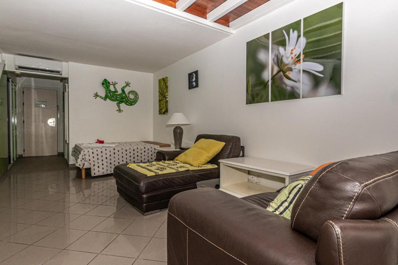 Studio En Duplex , Face A La Mer Le Gosier  Exterior foto